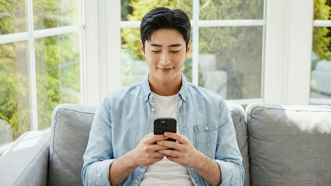 휴대폰 결제 관리 화면에서 이번 달 값을 확인하는 모습